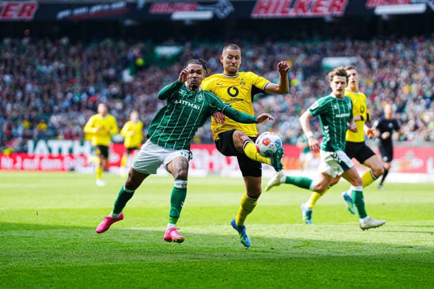 Justin Njinmah (SV Werder Bremen, 11), Waldemar Anton (Borussia Dortmund, 03) GER, SV Werder Bremen vs. Borussia Dortmund, Fussball, Bundesliga, Spieltag 30, Spielzeit 2025 2026, 16.05.2026 DFL REGULATIONS PROHIBIT ANY USE OF PHOTOGRAPHS AS IMAGE SEQUENCES AND OR QUASI-VIDEO GER, SV Werder Bremen vs. Borussia Dortmund, Fussball, Bundesliga, Spieltag 30, Spielzeit 2025 2026, 16.05.2026 Bremen Copyright: xEibner-Pressefoto MarcelxvonxFehrnx EP_MFN