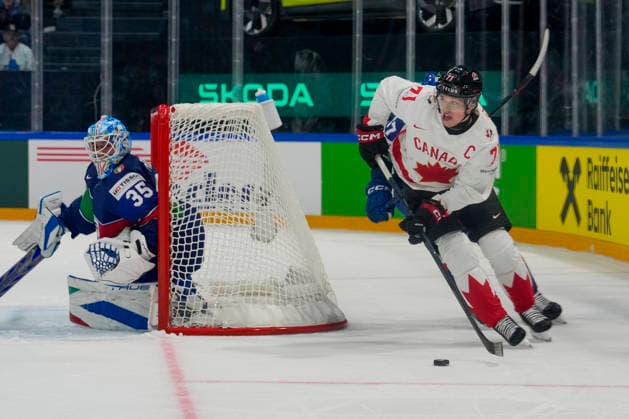 FRIBOURG, SWITZERLAND - MAY 16: Macklin Celebrini of Canada R) in action during the 2026 IIHF Ice hockey, Eishockey World Championship, WM, Weltmeisterschaft Switzerland game between Italy and Canada at BCF Arena on May 16, 2026 in Fribourg, Fribourg. Fribourg BCF Arena Fribourg Switzerland Copyright: xJustPictures.ch JarixPestelaccix jp-en-EuSpIm-JP6_JAR_Italy_Canada_16May2026_00040