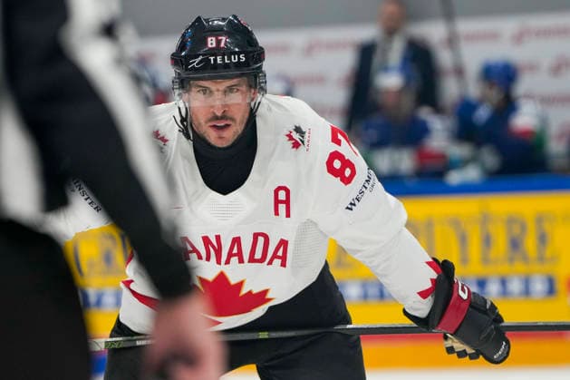 FRIBOURG, SWITZERLAND - MAY 16: Sidney Crosby of Canada during the 2026 IIHF Ice hockey, Eishockey World Championship, WM, Weltmeisterschaft Switzerland game between Italy and Canada at BCF Arena on May 16, 2026 in Fribourg, Fribourg. Fribourg BCF Arena Fribourg Switzerland Copyright: xJustPictures.ch JarixPestelaccix jp-en-EuSpIm-JP6_JAR_Italy_Canada_16May2026_00047