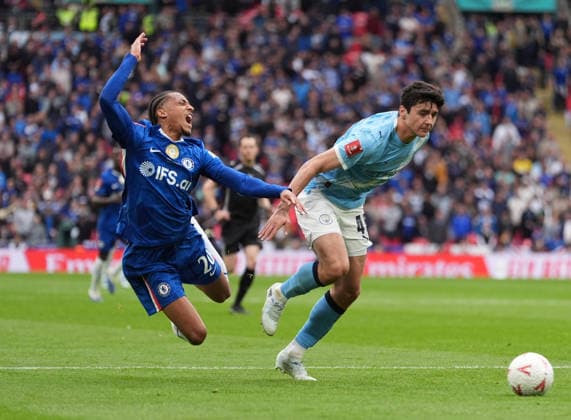 Chelsea v Manchester City FA Cup Final, Football, Wembley Stadium, London, UK - 16 May 2026 Joao Pedro of Chelsea brought down by Abdukodir Khusanov of Manchester City. London Wembley Stadium London UK, UK NEWSPAPERS OUT Copyright: xSeanxRyanx