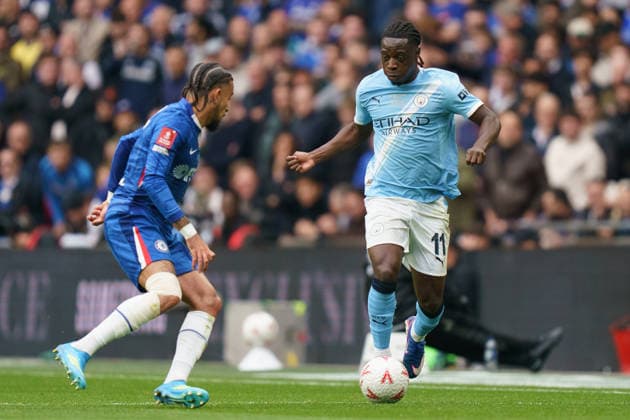 Chelsea v Manchester City, Emirates FA Cup Final JÃ rÃ my Doku of Manchester City under pressure from Malo Gusto of Chelsea during the Chelsea v Manchester City Emirates FA Cup Final match at Wembley Stadium, London, England on 16 May 2026 Credit: Dylan Hepworth Every Second Media Editorial use only. All images are copyright Every Second Media Limited. No images may be reproduced without prior permission. Copyright: xIMAGO EveryxSecondxMediax ESM-1997-0060 DylanxHepworthx xEveryxSecondxMediax