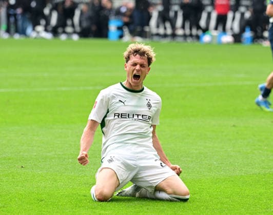 16.05.2026; Moenchengladbach; Fussball, Herren, Saison 2025 2026, Borussia Moenchengladbach vs. TSG 1899 Hoffenheim Torjubel bei Torschuetze Robin Hack (Gladbach) nach seinem Tor zum 4-0 DFL regulations prohibit any use of photographs as image sequences and or quasi-video. Borussia-Park NRW Deutschland