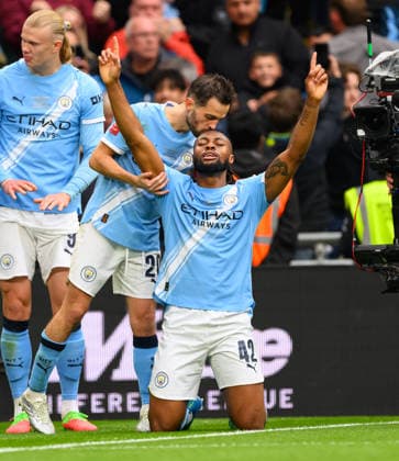 16 May 2026 - Chelsea v Manchester City - FA Cup Final - Wembley Stadium - London Chelsea v Manchester City - FA Cup Final - Wembley Stadium - London Antoine Semenyo celebrates his goal and Bernardo Silva kisses his head. Picture : Mark Pain London England  Copyright: xMarkxPainx