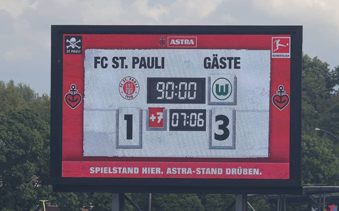 Fussball, 1.BL, Saison 2025 2026, Herren, FC St.Pauli gegen VfL Wolfsburg, 34.Spieltag , 1-3 Wolfsburg damit in der Relegation und St Pauli ist abgestiegen DFL REGULATIONS PROHIBIT ANY USE OF PHOTOGRAPHS AS IMAGE SEQUENCES AND OR QUASI-VIDEO.