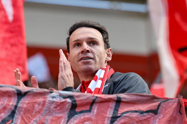 Nicolas Höfler, Hofler (SC Freiburg, 27) nach dem Spiel bei den Fans , Deutschland, Fussball, 1. Bundesliga, 34.Spieltag, 2025 2026, SC Freiburg vs. RB Leipzig, 16.05.2026, Freiburg im Breisgau Europa-Park Stadion Baden-Württemberg Deutschland Copyright: xGrantxHubbsx
