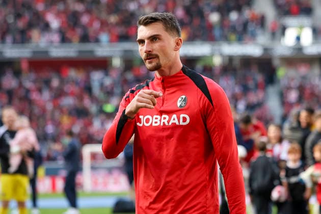 Maximilian Philipp (SC Freiburg, 26) nach dem Spiel , Deutschland, Fussball, 1. Bundesliga, 34.Spieltag, 2025 2026, SC Freiburg vs. RB Leipzig, 16.05.2026, Freiburg im Breisgau Europa-Park Stadion Baden-Württemberg Deutschland Copyright: xGrantxHubbsx