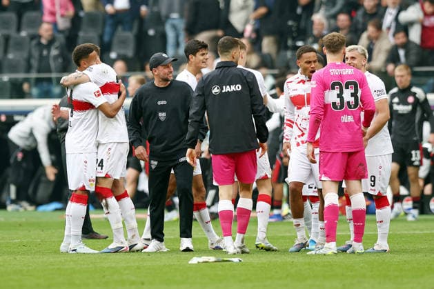 16.05.2026, xovx, Fußball Fußball Bundesliga, Eintracht Frankfurt - VfB Stuttgart Jubel bei den Spielern des VfB Stuttgart nach dem 2:2 in Frankfurt (DFL DFB REGULATIONS PROHIBIT ANY USE OF PHOTOGRAPHS as IMAGE SEQUENCES and or QUASI-VIDEO) emspor Frankfurt