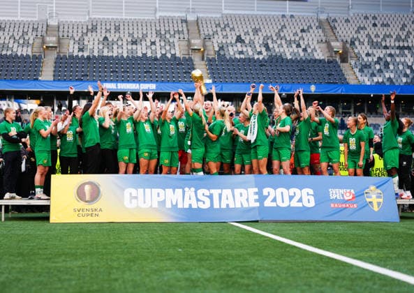 STOCKHOLM, SWEDEN 20260516 Hammarby s team celebrates after becoming cup champions in Saturday s final match of the Swedish Cup between Hammarby IF and BK Häcken FF at 3Arena. STOCKHOLM SWEDEN x10658x