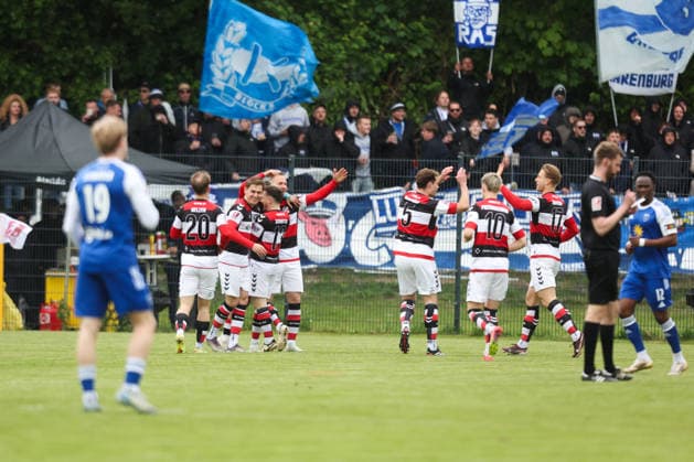 16.05.2026, Fussball, Herren, Regionalliga Nord, 34. Spieltag, Altona 93 - BSV Kickers Emden Tor Torjubel zum 1:0 Pascal El-Nemr (7 Altona 93)