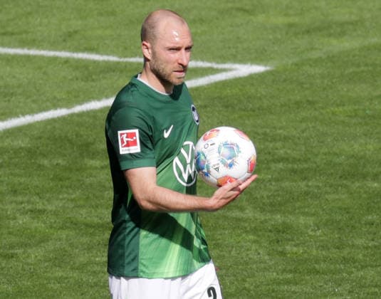 Christian Eriksen (VFL Wolfsburg) Fussball, 1.BL, Saison 2025 2026, Herren, FC St.Pauli gegen VfL Wolfsburg, 34.Spieltag , 1-3 Wolfsburg damit in der Relegation und St Pauli ist abgestiegen DFL REGULATIONS PROHIBIT ANY USE OF PHOTOGRAPHS AS IMAGE SEQUENCES AND OR QUASI-VIDEO.