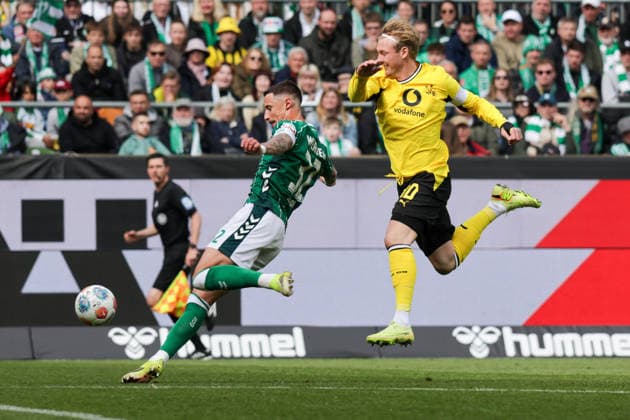 16.05.2026, xgrfx, Fussball 1.Bundesliga, SV Werder Bremen - Borussia Dortmund v.l. Marco Friedl (Werder Bremen), Julian Brandt (Borussia Dortmund) (DFL DFB REGULATIONS PROHIBIT ANY USE OF PHOTOGRAPHS as IMAGE SEQUENCES and or QUASI-VIDEO) Bremen *** 16 05 2026, xgrfx, Soccer 1 Bundesliga, SV Werder Bremen Borussia Dortmund v l Marco Friedl Werder Bremen , Julian Brandt Borussia Dortmund DFL DFB REGULATIONS PROHIBIT ANY USE OF PHOTOGRAPHS as IMAGE SEQUENCES and or QUASI VIDEO Bremen