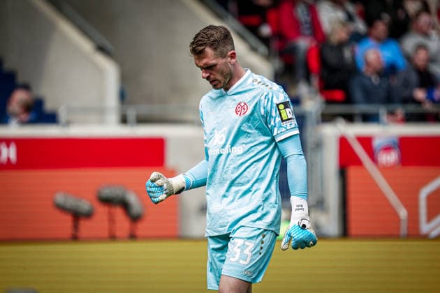 Deutschland: Fussball: 1. Bundesliga 2025 2026 , 34. Spieltag - 1. FC Heidenheim vs 1. FSV Mainz 05 - Voith-Arena (Heidenheim an der Brenz) : Daniel Batz (1. FSV Mainz 05, 33) Mimik, Gestik, Geste, Jubel Copyright: xBennetxLongx