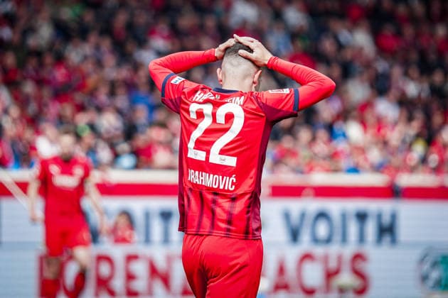 Deutschland: Fussball: 1. Bundesliga 2025 2026 , 34. Spieltag - 1. FC Heidenheim vs 1. FSV Mainz 05 - Voith-Arena (Heidenheim an der Brenz) : Arijon Ibrahimovic (1. FC Heidenheim, 22), Gestik, Geste Copyright: xBennetxLongx