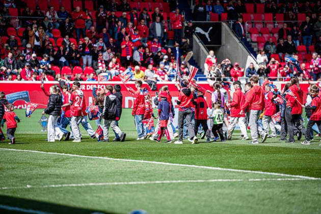 Deutschland: Fussball: 1. Bundesliga 2025 2026 , 34. Spieltag - 1. FC Heidenheim vs 1. FSV Mainz 05 - Voith-Arena (Heidenheim an der Brenz) : vor dem Spiel Copyright: xBennetxLongx
