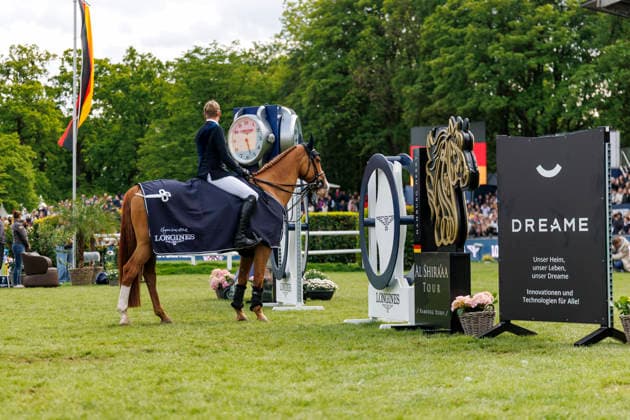 HAMBURG - Al Shira aa 95. Deutsches Spring- und Dressur DERBY 2026, HAMBURG - Al Shira aa 95. Deutsches Spring- und Dressur DERBY 2026 THIEME Andre (GER), DSP Chakaria Siegerehrung Prize giving ceremony LONGINES Grand Prix of Hamburg Al Shira aa CSI5* Tour CSI5*: Int. jumping competition with jump-off (1,60m) Hamburg, Jenischpark, Derby Park Klein Flottbek 16. May 2026 -