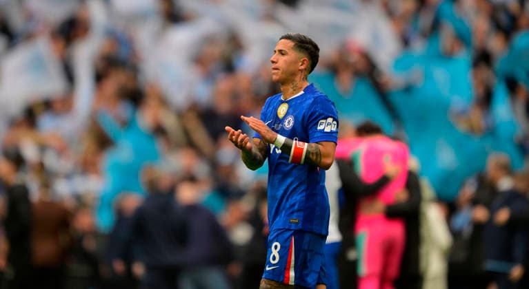 Chelsea v Manchester City, London, UK - 16 May 2025 Enzo Fernandez of Chelsea looks dejected after losing during the FA Cup Final match between Chelsea and Manchester City on 16th May 2026 at Wembley Stadium, London London Wembley Stadium London GBR Copyright: xFrankiexOKeeffe PPAUKx PPA-274984