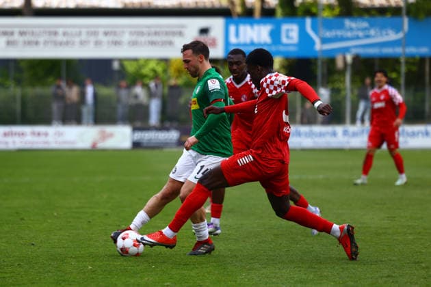 Fußball I Herren I Saison 2025 2026 I Regionalliga Nord I 34.Spieltag I Eintracht Norderstedt - HSC Hannover I 16.05.2026 Marcel Langer (14, HSC Hannover) Ohene Kwama Köhl (33, FC Eintracht Norderstedt) Norderstedt Edmund Plambeck Stadion Schleswig-Holstein Deutschland Copyright: xLobeca RalfxHomburgx
