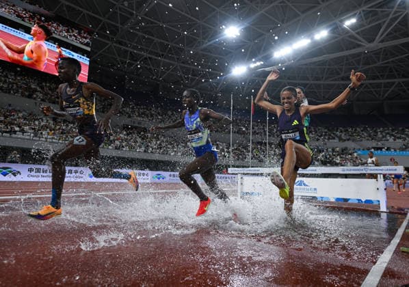 Wanda Diamond League 2026 - Shanghai Keqiao SHAOXING, CHINA - MAY 16: (L-R) Faith Cherotich of Kenya, Norah Jeruto of Kazakhstan, and Zerfe Walle of Ethiopia splash through the water jump pit during the women s 3000m steeplechase race at the Yangtze River Delta Athletics Diamond Gala, the Shanghai Keqiao leg and opening meeting of the 2026 Wanda Diamond League circuit, at the China Textile City Sports Center in Keqiao, Shaoxing, Zhejiang province, China, on May 16, 2026. Artur Widak Anadolu Shaoxing China. Editorial use only. Please get in touch for any other usage. Copyright: x2026xAnadoluxArturxWidakx