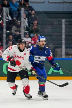 FRIBOURG, SWITZERLAND - MAY 16: Sidney Crosby of Canada L) against Alex Trivellato of Italy R) during the 2026 IIHF Ice hockey, Eishockey World Championship, WM, Weltmeisterschaft Switzerland game between Italy and Canada at BCF Arena on May 16, 2026 in Fribourg, Fribourg. Fribourg BCF Arena Fribourg Switzerland Copyright: xJustPictures.ch JarixPestelaccix jp-en-EuSpIm-JP6_JAR_Italy_Canada_16May2026_00105
