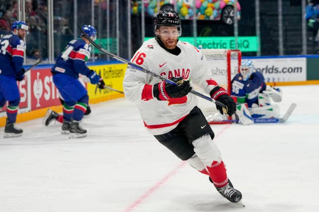 FRIBOURG, SWITZERLAND - MAY 16: Connor Brown of Canada in action during the 2026 IIHF Ice hockey, Eishockey World Championship, WM, Weltmeisterschaft Switzerland game between Italy and Canada at BCF Arena on May 16, 2026 in Fribourg, Fribourg. Fribourg BCF Arena Fribourg Switzerland Copyright: xJustPictures.ch JarixPestelaccix jp-en-EuSpIm-JP6_JAR_Italy_Canada_16May2026_00113