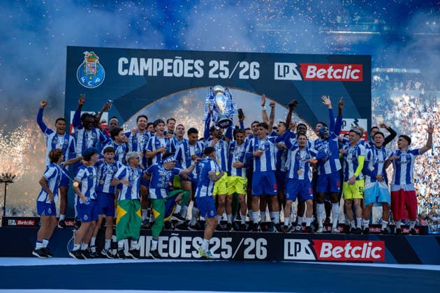 FC Porto celebrating the title seen during Liga Portugal game between teams of FC Porto and CD Santa Clara at Estadio do Dragao (Kazimierz Koper Ball Raw Images) Porto Estadio do Dragao Portugal Copyright: xKazimierzxKoperx KAZ_POR_STA_2526-10