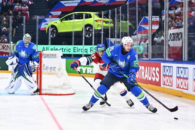 L-R goalkeeper Lukas Horak (SLO), Lukas Sedlak (CZE) and Blaz Gregorc (SLO) in action during the 2026 IIHF World Championship, WM, Weltmeisterschaft Group B, match Slovenia vs Czech Republic, on May 16, 2026, Fribourg, Switzerland. (CTKxPhoto RadekxPetrasek) CTKPhotoP2026051606129  CTKPhotoP2026051606129