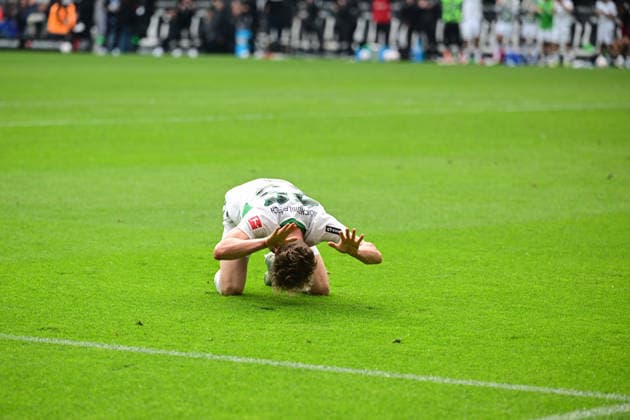 16.05.2026; Moenchengladbach; Fussball, Herren, Saison 2025 2026, Borussia Moenchengladbach vs. TSG 1899 Hoffenheim Torjubel von Torschuetze Robin Hack (Gladbach) nach seinem Treffer zum 4-0 DFL regulations prohibit any use of photographs as image sequences and or quasi-video. Borussia-Park NRW Deutschland