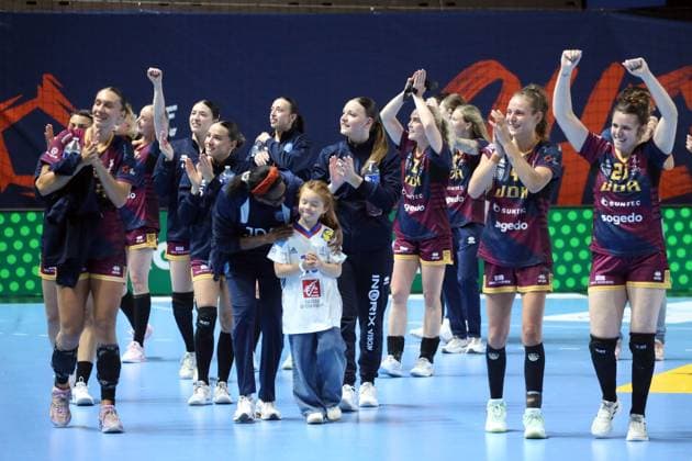 handball, ehf european league, 1 2 finale, dijon - esztergom NICOLAS GOISQUE MAXPPP - 16-5-2026, 18h00, handball, ehf european league, 1 2 finale, jda bourgogne dijon - mol esztergom, les dijonnaises effectuent u tour d honneur pour remercier le public  Copyright: xMAXPPPxNICOLASxGOISQUEx GSQ202605167265 GSQ202605167265
