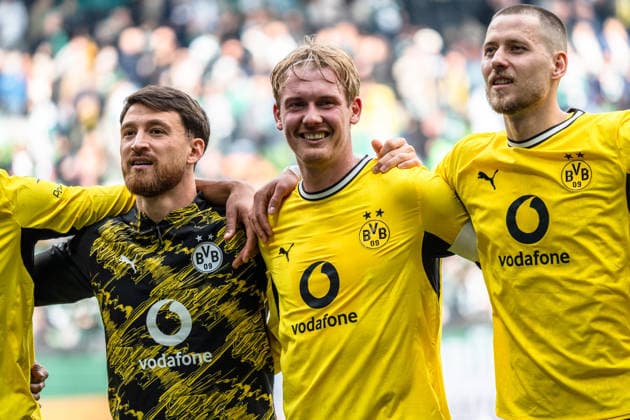Deutschland: Bundesliga 2025 2026 34. Spieltag, SV Werder Bremen vs. Borussia Dortmund Samstag, 16.05.2026 Weserstadion, Bremen Salih Özcan (Borussia Dortmund, 6) Julian Brandt (Borussia Dortmund, 10) *** Germany Bundesliga 2025 2026 Matchday 34, SV Werder Bremen vs Borussia Dortmund Saturday, 16 05 2026 Weserstadion, Bremen Salih Özcan Borussia Dortmund, 6 Julian Brandt Borussia Dortmund, 10 Copyright: xCelinaxLeiersx