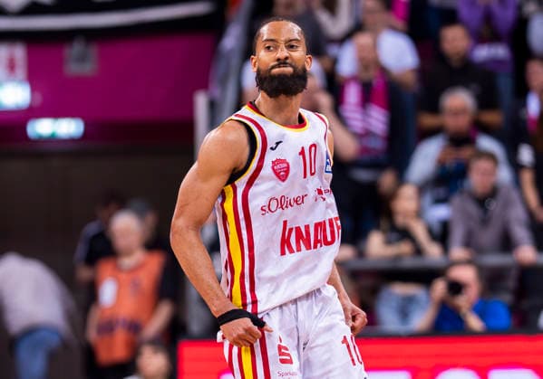 Davion Mintz (Fitness First Wuerzburg Baskets, 10) gestik, mimik nach einem erfolgreichen Drei Punkte Wurf Telekom Baskets Bonn - Fitness First Würzburg Baskets 16.05.2026 Basketball, easyCredit Basketball Bundesliga, Playoffs, Viertelfinale Spiel 1, GER, Bonn, Telekom Dome Bonn Copyright: HMBxMedia xMarcoxBader