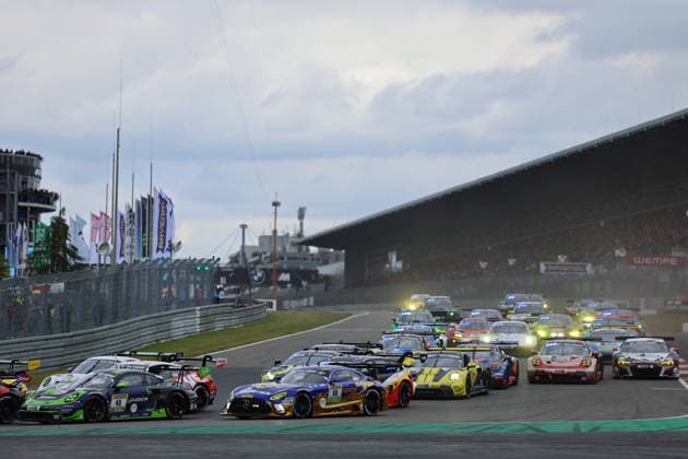 Nürburg, Deutschland 14.-17. Mai 2026: ADAC Ravenol 24h Rennen Nürburgring - 2026 - Samstag Rennen Start Im Bild: 80 Winward Racing - Mercedes-AMG GT3 - (Maro Engel GER, Luca Stolz GER, Fabian Schiller GER, Maxime Martin GER) 48 48 LOSCH MOTORSPORT by Black Falcon - Porsche 911 GT3 R (992) Evo26 - (Daan Arrow NED, Patrick Assenheimer GER, Tobias Müller GER, Dylan Pereira LUX) Nürburgring Rheinland Pfalz Copyright: xFotostandx xFabianxWernerx