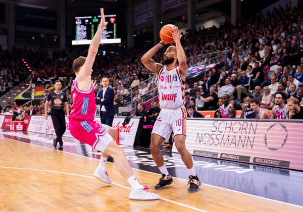 Davion Mintz (Fitness First Wuerzburg Baskets, 10) in Action Telekom Baskets Bonn - Fitness First Würzburg Baskets 16.05.2026 Basketball, easyCredit Basketball Bundesliga, Playoffs, Viertelfinale Spiel 1, GER, Bonn, Telekom Dome Bonn Copyright: HMBxMedia xMarcoxBader