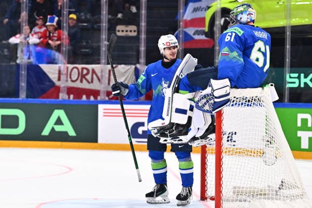 L-R Jan Cosic (SLO) and goalkeeper Lukas Horak (SLO) celebrates victory during the 2026 IIHF World Championship, WM, Weltmeisterschaft Group B, match Slovenia vs Czech Republic, on May 16, 2026, Fribourg, Switzerland. (CTKxPhoto RadekxPetrasek) CTKPhotoP2026051607222  CTKPhotoP2026051607222
