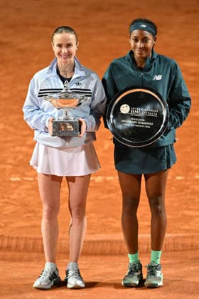 IPA84766014 - Elina Svitolina of Ukraine and Coco Gauff of United States poses for a photo with the trophy following victoryin the Women s Singles Final match of the Internazionali BNL d Italia Day Twelve at Foro Italico on May 15, 2026 in Rome, Italy.  Copyright: xDomenicoxCippitelli IPAxSportx xx 84766014