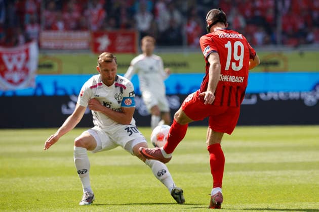 Fussball, 1. Bundesliga, 34. Spieltag, 2025 2026, 1. FC Heidenheim vs. 1. FSV Mainz 05, 16.05.2026, Voith-Arena, Heidenheim, Deutschland, Silvan WIDMER 1. FSV Mainz 05 30 li. im Zweikampf mit Jonas FÖHRENBACH 1. FC Heidenheim 19 Heidenheim Voith-Arena Baden-Württemberg Deutschland Copyright: xGaetanoxDixRosax