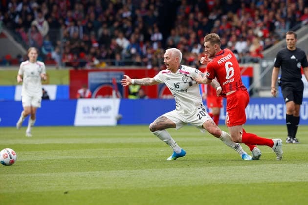 Fussball, 1. Bundesliga, 34. Spieltag, 2025 2026, 1. FC Heidenheim vs. 1. FSV Mainz 05, 16.05.2026, Voith-Arena, Heidenheim, Deutschland, Phillipp TIETZ 1. FSV Mainz 05 20 li. im Zweikampf mit Patrick MAINKA 1. FC Heidenheim 6 Heidenheim Voith-Arena Baden-Württemberg Deutschland Copyright: xGaetanoxDixRosax