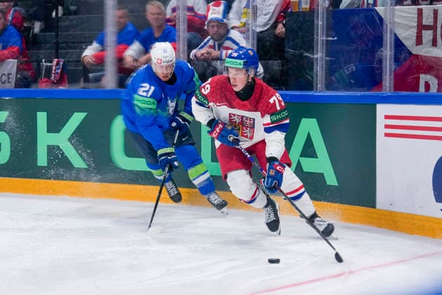 FRIBOURG, SWITZERLAND - MAY 16: Tomas Galvas of Czechia R) in action during the 2026 IIHF Ice hockey, Eishockey World Championship, WM, Weltmeisterschaft Switzerland game between Slovenia and Czechia at BCF Arena on May 16, 2026 in Fribourg, Fribourg. Fribourg BCF Arena Fribourg Switzerland Copyright: xJustPictures.ch JarixPestelaccix jp-en-EuSpIm-JP6_JAR_Slovenia_Czechia_16May2026_00100