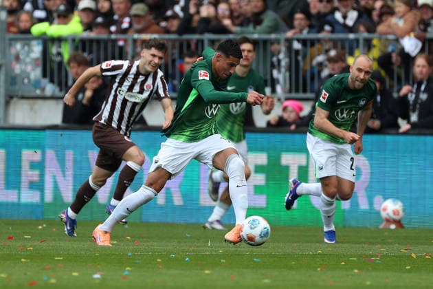St. Pauli vs. VfL, 1. BL Hamburg, 16.05.2026, Fußball, Herren, Saison 2025 2026, 1. BL, FC St. Pauli vs. VfL Wolfsburg: Adam Daghim (VfL Wolfsburg) (DFL DFB REGULATIONS PROHIBIT ANY USE OF PHOTOGRAPHS as IMAGE SEQUENCES and or QUASI-VIDEO) Millerntor-Stadion Deutschland