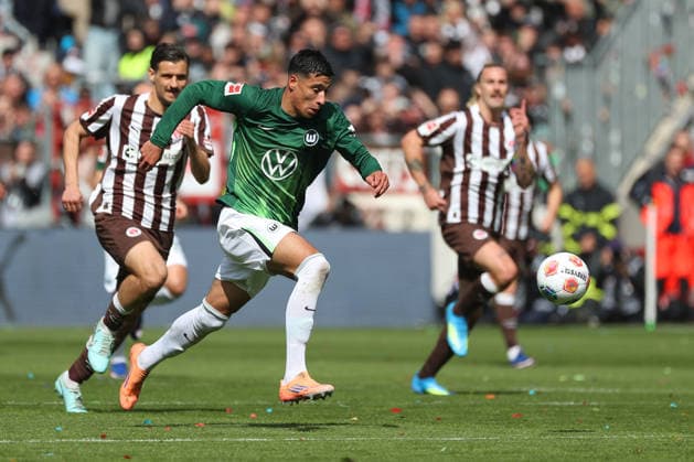 St. Pauli vs. VfL, 1. BL Hamburg, 16.05.2026, Fußball, Herren, Saison 2025 2026, 1. BL, FC St. Pauli vs. VfL Wolfsburg: Adam Daghim (VfL Wolfsburg) (DFL DFB REGULATIONS PROHIBIT ANY USE OF PHOTOGRAPHS as IMAGE SEQUENCES and or QUASI-VIDEO) Millerntor-Stadion Deutschland