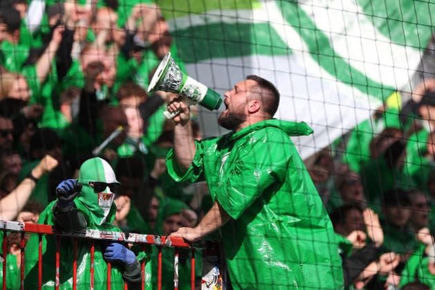 St. Pauli vs. VfL, 1. BL Hamburg, 16.05.2026, Fußball, Herren, Saison 2025 2026, 1. BL, FC St. Pauli vs. VfL Wolfsburg: VfL Wolfsburg Fanblock (DFL DFB REGULATIONS PROHIBIT ANY USE OF PHOTOGRAPHS as IMAGE SEQUENCES and or QUASI-VIDEO) Millerntor-Stadion Deutschland