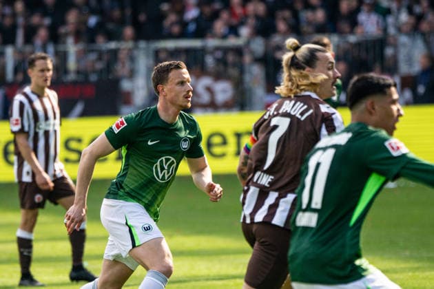 Yannick Gerhardt (VFL Wolfsburg, 31) wird eingewechselt und soll die Führung sichern. 16.05.2026, FC St. Pauli -VFL Wolfsburg, Fussball, 1. Bundesliga, Millerntor Stadion, Hamburg DFL regulations prohibit any use of photographs as image sequences and or quasi-video. Copyright: HMBxMedia xFinnxWeidmann