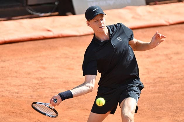 IPA84769916 - Jannik Sinner of Italy against Daniil Medvedev during the Internazionali BNL d Italia Day Twelve at Foro Italico on May 16, 2026 in Rome, Italy.  Copyright: xDomenicoxCippitelli IPAxSportx xx 84769916