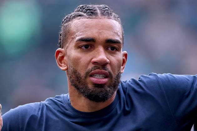 16.05.2026, Fußball, Borussia Mönchengladbach - TSG 1899 Hoffenheim, 1. Fußball Bundesliga, 34.Spieltag, Borussia-Park, Saison 2025 2026: Unzufriedene Gesichter nach der 0:4 Niederlage des TSG Hoffenheim. Die Mannschaft vor den Fans beim Abschlussjubel. Kevin Akpoguma (TSG Hoffenheim 25) DFB regulations prohibit any use of photographs as image sequences and or quasi-video. Nordrhein-Westfalen Deutschland *** 16 05 2026, Football, Borussia Mönchengladbach TSG 1899 Hoffenheim, 1 Soccer Bundesliga, 34 Matchday, Borussia Park, Season 2025 2026 Dissatisfied faces after the 0 4 defeat of TSG Hoffenheim The team in front of the fans during the final cheer Kevin Akpoguma TSG Hoffenheim 25 DFB regulations prohibit any use of photographs as image sequences and or quasi video Nordrhein Westfalen Germany