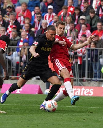 Fussball, 1.BL 2025 2026, FC Bayern München vs 1.FC Köln 16.05.2026 , Allianzarena München Said El Mala 1.FC Köln Josip Stanisic FC Bayern München