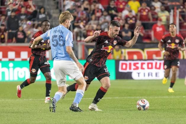 New York Red Bulls e New York City FC pela Major League Soccer Dylan Nealis do RB New York Partida entre New York Red Bulls e New York City FC, pela Major League Soccer, no Sports Illustrated Stadium, no sabado, 16 de maio de 2026 HARRISON Sports Illustrated Stadium NJ United States Copyright: xWILLIAMxVOLCOVx