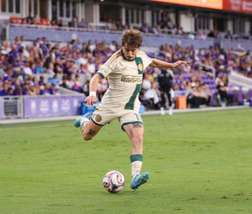 May 16, 2026, U.S.: Atlanta United midfielder SABA LOBJANIDZE (11) kicks the ball against Orlando City SC. The Orlando City Soccer Club hosted Atlanta United at Inter&Co Stadium in Orlando, FL. MLS, Fussball Herren, USA 2026: Atlanta United FC Vs Orlando City Soccer Club  - ZUMAm299 20260516_znp_m299_017 Copyright: xTaylorxMcFeex
