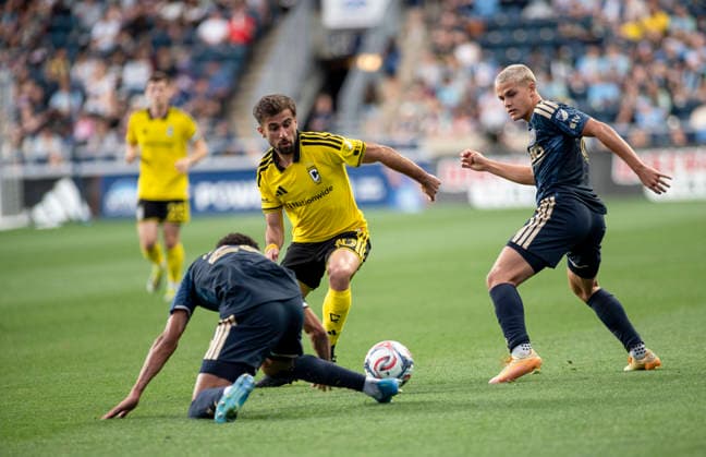 May 16, 2026, Philadelphia, Pennsylvania, United States: Philadelphia UnionÃ¢â‚¬â ¢s NATHAN HARRIEL (26) and CAVAN SULLIVAN (6) fight for the ball against Columbus CrewÃ¢â‚¬â ¢s DIEGO ROSSI (10) during the match at Subaru Park in Chester PA Philadelphia United States - ZUMArf1_ 20260516_zaf_rf1_008 Copyright: xRickyxFitchettx
