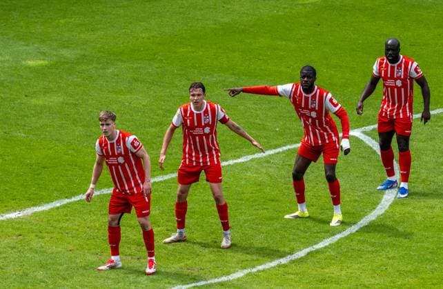 FUSSBALL REGIONALLIGA NORDOST 34. SPIELTAG FC CARL ZEISS JENA - FC ROT WEISS ERFURT ** NUR FÜR REDAKTIONELLE ZWECKE ** EDITORIAL USE ONLY **<p>16 05 2026-Jena: Fussball Regionalliga Nordost 34. Spieltag Saison 2025-2026 Ernst-Abbe-Sportfeld FC Carl Zeiss Jena - FC Rot Weiss Erfurt im Foto: v.l. Laurenz Dehl 29 (FC Rot‘Weiß Erfurt), Til Linus Schwarz 3 (FC Rot-Weiß Erfurt), Benny Boboy 27 (Rot-Weiß Erfurt) un d Raphael Assibey-Mensah 7 (FC Rot Weiss Erfurt) ( Deutschland Thueringen Jena Copyright: SaschaxFromm