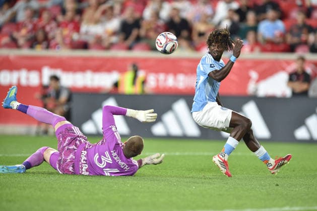 May 16, 2026, Harrison, New Jersey, USA: New York Red Bulls goal keeper ETHAN HORVATH (34) saves a shot form NYCFC forward MALACHI JONES (88) at Sports Illustrated Stadium in Harrison New Jersey New York City FC draws with New York Red Bulls 1 to 1 Harrison USA - ZUMAa301 20260516_aaf_a301_016 Copyright: xBrooksxVonxArxx