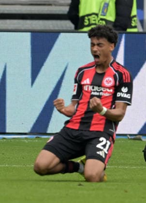Nene. Brown jubelt nach dem Ausgleich zum 2:2 fotografiert beim Fußball Bundesliga Spiel Eintracht Frankfurt gegen den VFB. Stuttgart am 16.5.2026 in Frankfurt. (DFL DFB REGULATIONS PROHIBIT ANY USE OF PHOTOGRAPHS as IMAGE SEQUENCES and or QUASI-VIDEO)